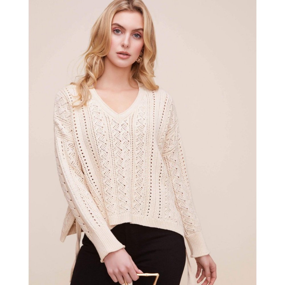 NWOT ASTR Open Weave V-Neck Sweater